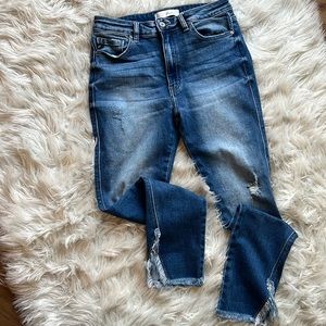 Kancan shark bite jeggings size 9/28